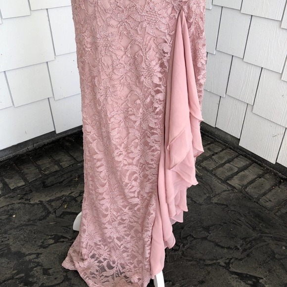 City Studio Lace Metallic Evening Dress Junior's 5 - Picture 4 of 7